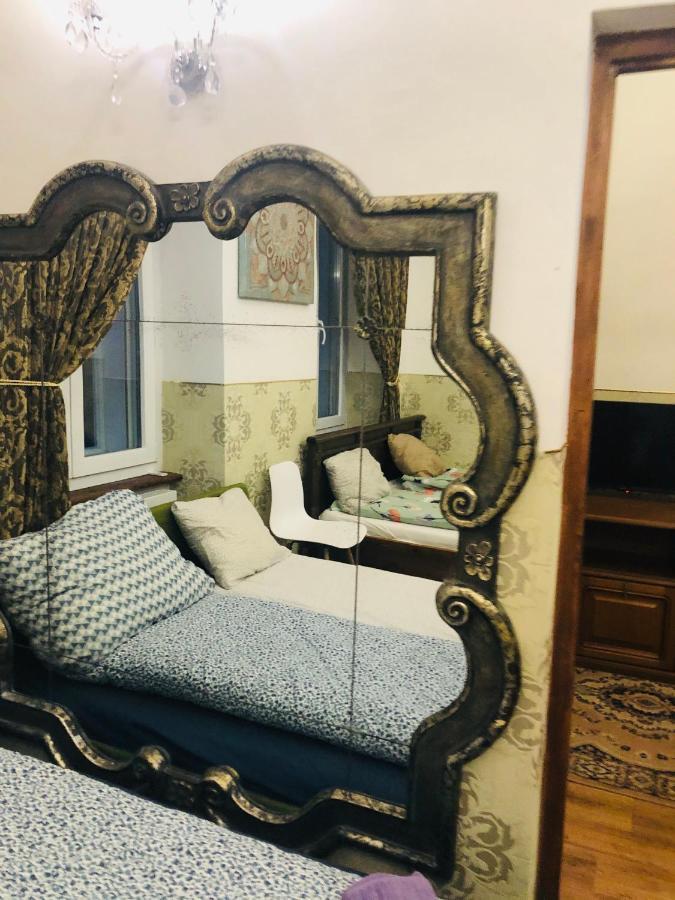 Modern Classic On Kiraly Budapest Luaran gambar